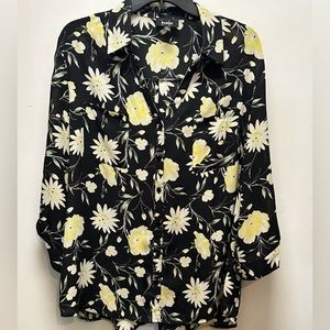 By & by Women’s button down blouse.  Size XXL.